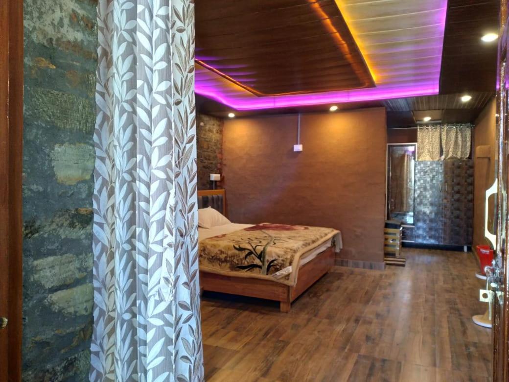Nature Villaas Basa Homestay Pauri Buitenkant foto