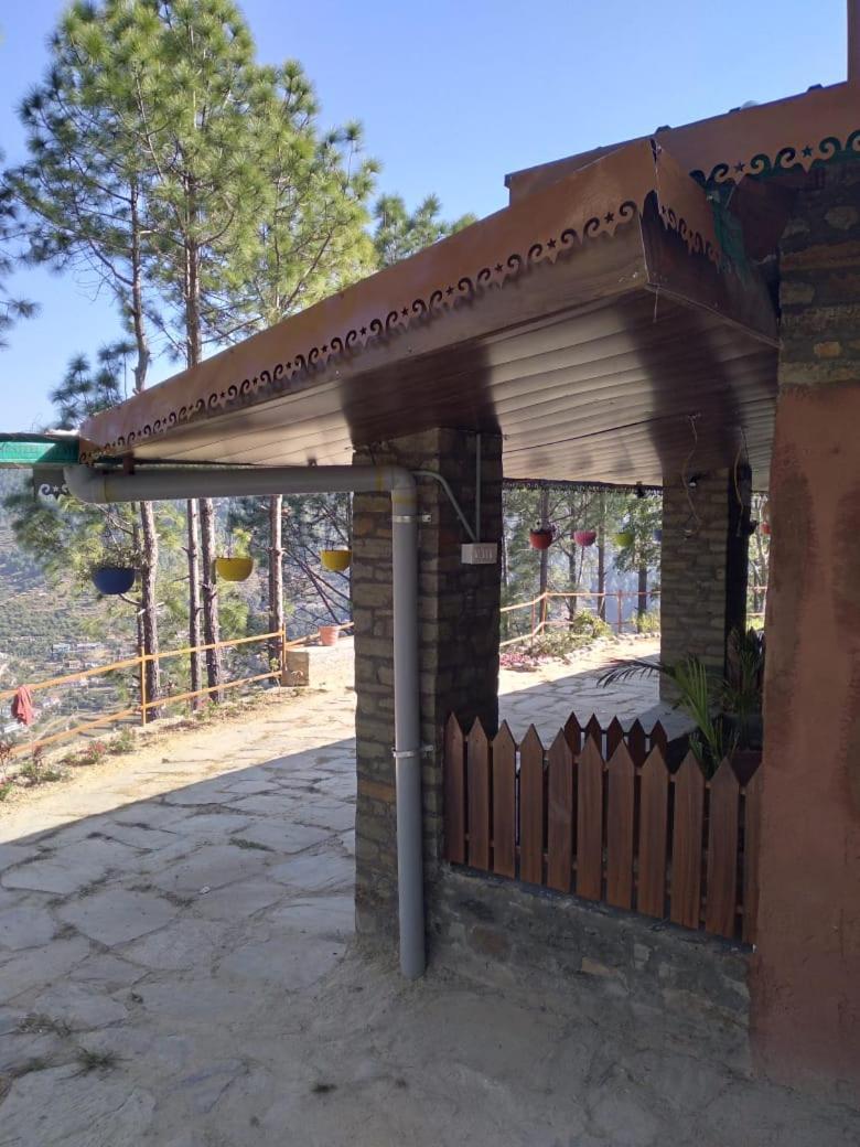Nature Villaas Basa Homestay Pauri Buitenkant foto