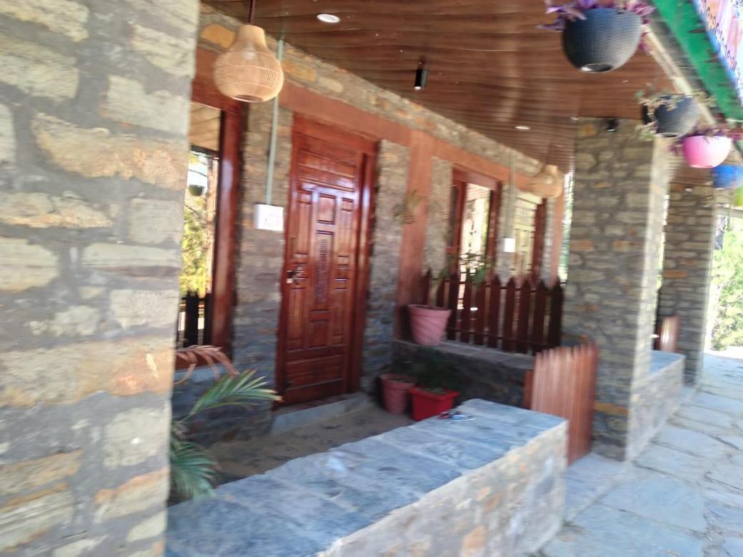 Nature Villaas Basa Homestay Pauri Buitenkant foto